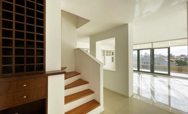 TRIPLEX en VENTA - 5 ambientes - COMPLEJO El Talar de Florida