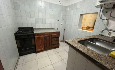 !!Alq PH tipo casa de 4 dorm. a 2 cuadr. Nva Cba!!