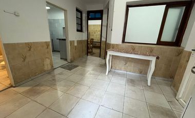 !!Alq PH tipo casa de 4 dorm. a 2 cuadr. Nva Cba!!