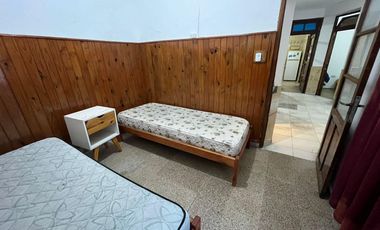 !!Alq PH tipo casa de 4 dorm. a 2 cuadr. Nva Cba!!