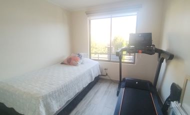 CASA EN CIUDAD DE LOS VALLES CON QUINCHO, TERRAZA Y PISCINA