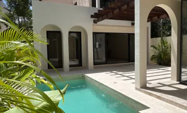Casa de Campo en Venta en KAYBE, Tulum con Alberca y Jardín