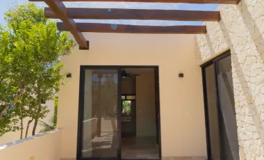 Casa de Campo en Venta en KAYBE, Tulum con Alberca y Jardín