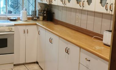 CASA SÓLIDA Y LUMINOSA EN MOSTAZAL, UBICACIÓN ESTRATÉGICA