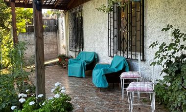 CASA SÓLIDA Y LUMINOSA EN MOSTAZAL, UBICACIÓN ESTRATÉGICA