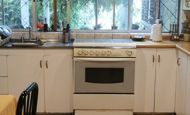 CASA SÓLIDA Y LUMINOSA EN MOSTAZAL, UBICACIÓN ESTRATÉGICA