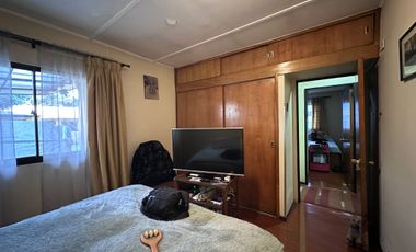 AMPLIA PROPIEDAD 5 DOR 2 BAÑOS, CON PISCINA