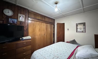 AMPLIA PROPIEDAD 5 DOR 2 BAÑOS, CON PISCINA