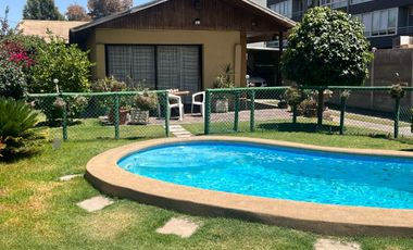 AMPLIA PROPIEDAD 5 DOR 2 BAÑOS, CON PISCINA