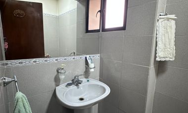 ARRIENDO DE CASA 5D 2B CON PISCINA