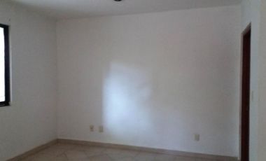 Casa en venta- San Miguel Acapantzingo