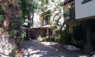 Casa en venta- San Miguel Acapantzingo