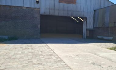 Depósito en Tigre