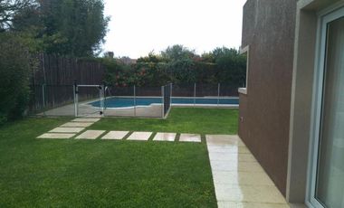 Casa en venta Campos De Echeverria Canning