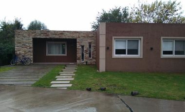 Casa en venta Campos De Echeverria Canning