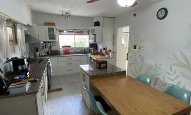 SANTILLI - MALVINAS ARGENTINAS 1102 Temperley Este