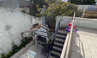 SANTILLI - MALVINAS ARGENTINAS 1102 Temperley Este