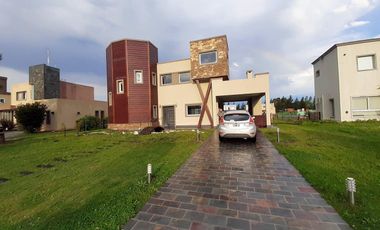 Casa en venta en Ezeiza