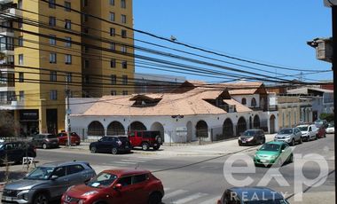 Casa en Venta en Esquina calle Vivar