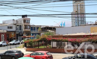 Casa en Venta en Esquina calle Vivar