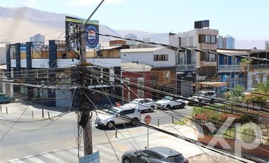 Casa en Venta en Esquina calle Vivar