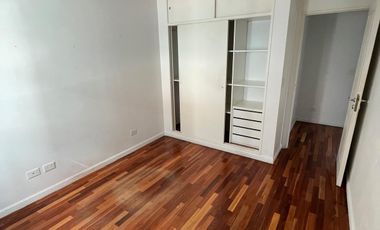 Alquiler departamento de 3 ambientes con cochera en San Isidro