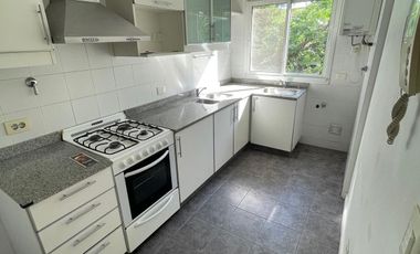 Alquiler departamento de 3 ambientes con cochera en San Isidro