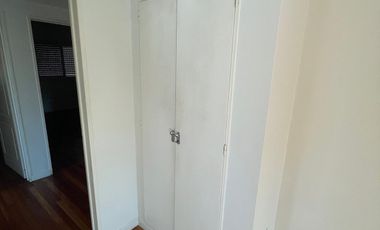 Alquiler departamento de 3 ambientes con cochera en San Isidro