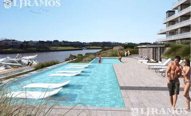 Departamento de 4 ambientes en venta con vista al rio