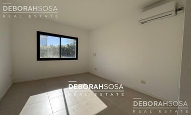 Casa en Alquiler Anual 4 dormitorios - Lote Interno - Una Planta Puertos Escobar