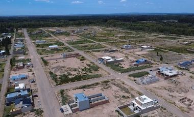 Oportunidad!! Duplex en venta en Barrio Prima Terra, a metros del rio Neuquén, financiados