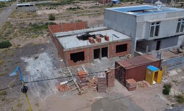 Oportunidad!! Duplex en venta en Barrio Prima Terra, a metros del rio Neuquén, financiados