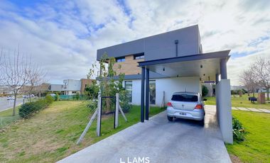 Casa 4 ambientes en alquiler por temporada 2025/2026 - Arenas del Sur