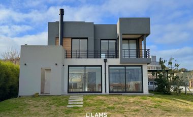 Casa 4 ambientes en alquiler por temporada 2025/2026 - Arenas del Sur