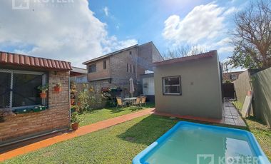 Hermosa Casa en José Mármol con 2 dormitorios con  quincho y pileta