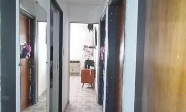 EXCELENTE CASA EN PB CON JARDIN Y ESPACIO GUARDA COCHE - PH