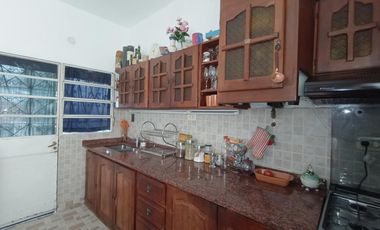 EXCELENTE CASA EN PB CON JARDIN Y ESPACIO GUARDA COCHE - PH