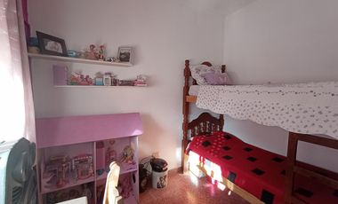 EXCELENTE CASA EN PB CON JARDIN Y ESPACIO GUARDA COCHE - PH