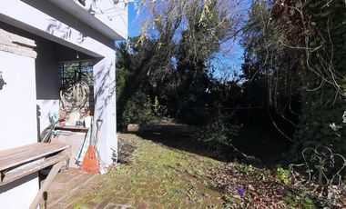 Casa 3 ambientes con parque Barrio El Tejado!