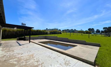 Venta - Casa 3 ambientes - Barrancas de San Benito