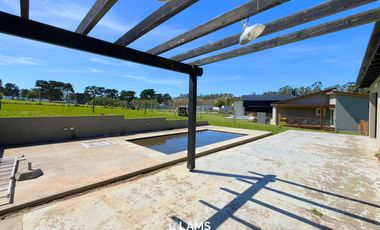 Venta - Casa 3 ambientes - Barrancas de San Benito