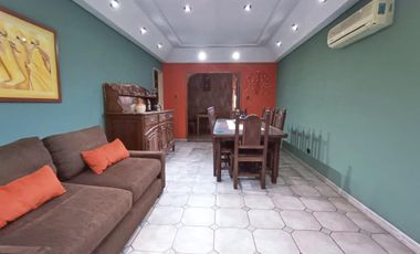 Casa 4 AMB c/PISCINA 10x45