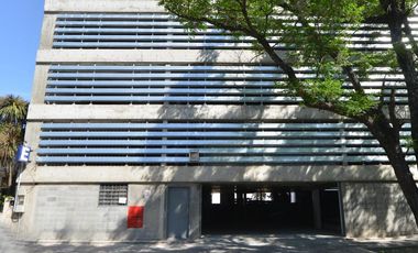 Venta cochera fija cubierta, quilmes