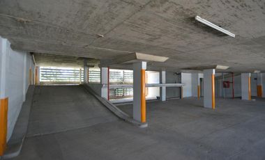 Venta cochera fija cubierta, quilmes