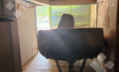 En venta, casa y local comercial, San Isidro, Rio Negro