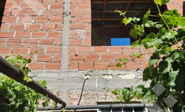 En venta, casa y local comercial, San Isidro, Rio Negro