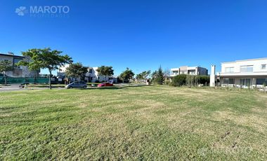 LOTE EN VENTA EN PUERTOS DEL LAGO - CEIBOS - MAROTO PROPIEDADES