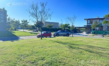 LOTE EN VENTA EN PUERTOS DEL LAGO - CEIBOS - MAROTO PROPIEDADES