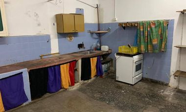 SANTILLI - LAPRIDA 860 - Lomas de Zamora Oeste