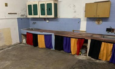 SANTILLI - LAPRIDA 860 - Lomas de Zamora Oeste